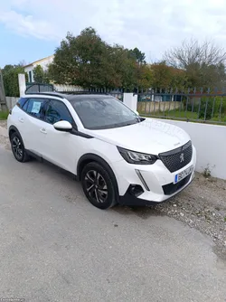 Peugeot 2008 1.5 BlueHDI Allure Pack