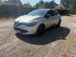 Renault Clio IV 75ch - Moteur D4F ultra-fiable - Apple CarPlay