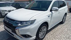Mitsubishi Outlander PHEV 4WD Instyle Navi + de 2019
