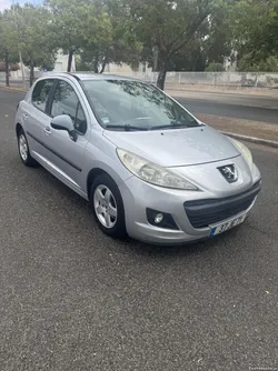 Peugeot 207 Peugeot 207  1.4 gasolina