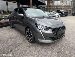 Peugeot 208 PureTech 100 Allure Pack