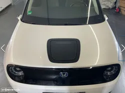Honda e Advance (17")