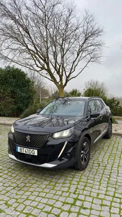 Peugeot 2008 BlueHDi 130 EAT8 Allure Pack