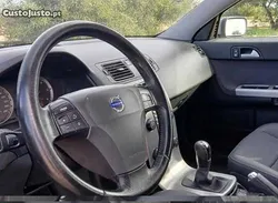 Volvo V50 Momentum 2  136 CV Motor PSA 2.0