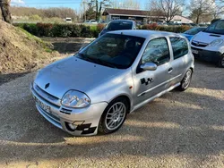 RENAULT CLIO 2.0i 16V RS