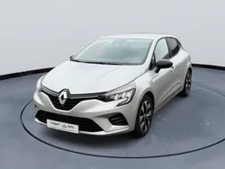 Renault Clio 5 V BLUE DCI 100 TECHNO EVOLUTION / CAR PLAY / BOSE / ENTRETIEN RENAULT / PREMIÈRE MAIN / GARANTIE 12 MOIS
