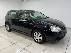 VOLKSWAGEN GOLF 1.4 80CV Vous ne lisez pas l'annonce entièrement on ne répond pas aux questions