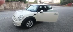 MINI One 5J hatchback