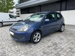 Ford Fiesta 1.4 TDCI 5 lugares - 261000km