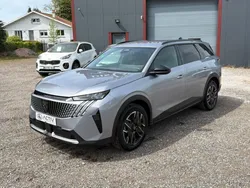 PEUGEOT 5008 Hybrid 145 allure e-dcs6