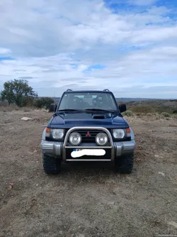 Mitsubishi Pajero GLS