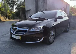 Opel Insignia 2.0 CDTI 140cv Excellence Revisão e Distribuição realizadas