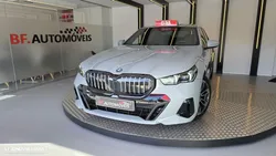 BMW 530 e Pack Desportivo M