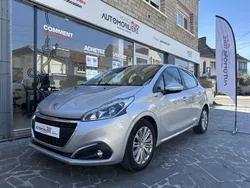 Peugeot 208 signature 1.2 82ch - distribution remplacée - carplay