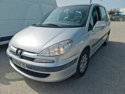 Peugeot 807 2L HDI 110CH 7 PLACES 1ER MAIN