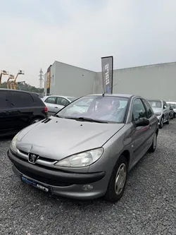 Peugeot 206 2.0 HDi 90 cv XT / Deuxième Main Peu kilométré / Garantie 3 mois