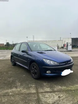 Peugeot 206 1.1 com 150 mil km