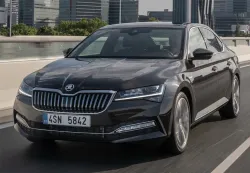 Skoda Superb Combi 1.4 TSI Ambition DSG7 110kW