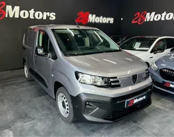 20.825HT• New Peugeot Partner L1 1.5 BlueHDi 130cv EAT8 Pack Premium connect •FULL OPTIONS•3Places•Camera•Radars AV/AR•Carplay•GPS•Drive Mode•Roue de secours•PARFAIT ÉTAT