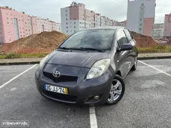 Toyota Yaris 1.0 VVT-i AC Manual