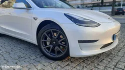 Tesla Model 3 Standard Range Plus RWD