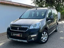 Peugeot Partner 5 lugares 1.6hdi 2 portas laterais Gps sensores Bluetooth ecran