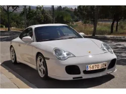 PORSCHE 911 Carrera 4 Coupé