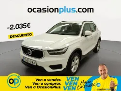 VOLVO XC40 T2 Momentum Core