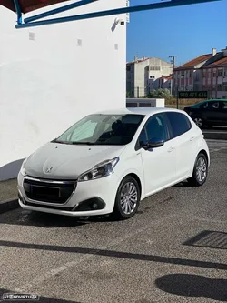 Peugeot 208 1.6 BlueHDi Style