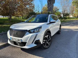 Peugeot 2008 Allure Pack 1.5 BlueHDi Caixa Automática 130cv