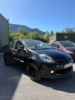 Renault Clio 3 Initiale Paris