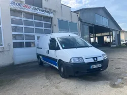 Expert 2L HDI 110 Ch 7 990 euros kit distribution pompe a eau neufs vidange tous les filtres pas de frais à prévoir