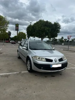 RENAULT Mégane Grand Tour 1.9dCi Dynamique