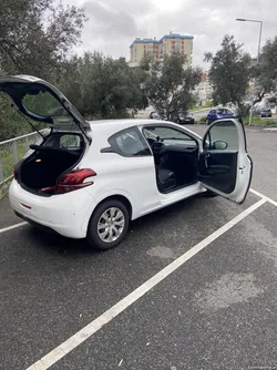 Peugeot 208 1,6 blue hdi