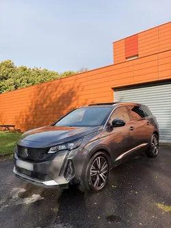Peugeot 5008 GT PACK 1.5 HDi 130ch EAT8 FULL OPTIONS - PREMIÈRE MAIN