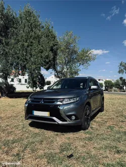 Mitsubishi Outlander 2.0 PHEV Instyle Navi