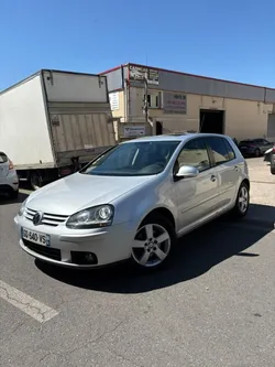 Volkswagen Golf V GARANTIE – TRÈS PROPRE