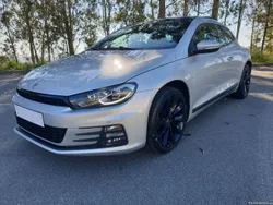 VW Scirocco 2.0 TDI Sport, Teto panorâmico