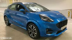 Ford Puma 1.0 EcoBoost MHEV ST-Line X Vivid Ruby Edition