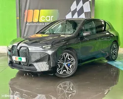 BMW iX xDrive 40 Pack Desportivo