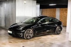 Tesla Model 3 Long Range AWD Dual Motor