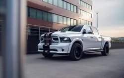 Dodge RAM 1500 Sport Crew Cab 5.7 V8 HEMI 4x4