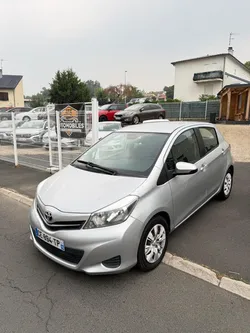 TOYOTA YARIS 1.33 VVT-i 100 CH DYNAMIQUE Faible kilométrage – Révisée – Garantie nationale incluse