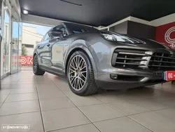 Porsche Cayenne E-Hybrid Platinum Edition