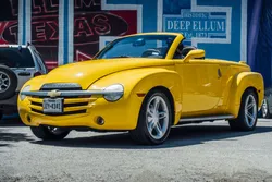 Chevrolet SSR Generation 1