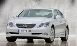 Lexus LS Generation 4