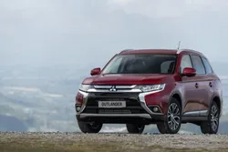 Mitsubishi Outlander Generation 3 (facelift 2015)