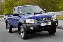 Nissan NP300 Generation 1