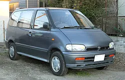 Nissan Serena S23 (facelift 1997)