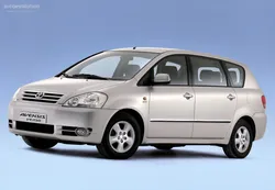 Toyota Avensis Verso Generation 1